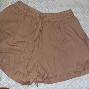 KHAKI STRETCH SHORTS from cotton on Size 2